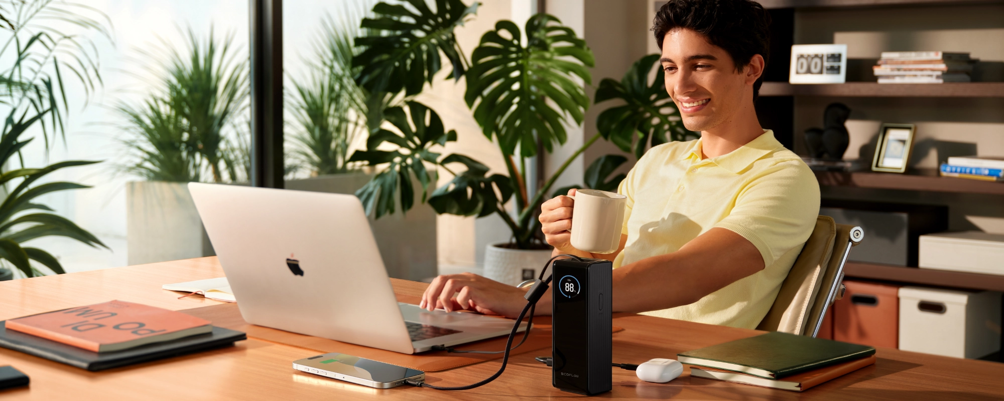 Czarny powerbank EcoFlow Rapid 25000 mAh z zwijanym kablem USB-C w biurze