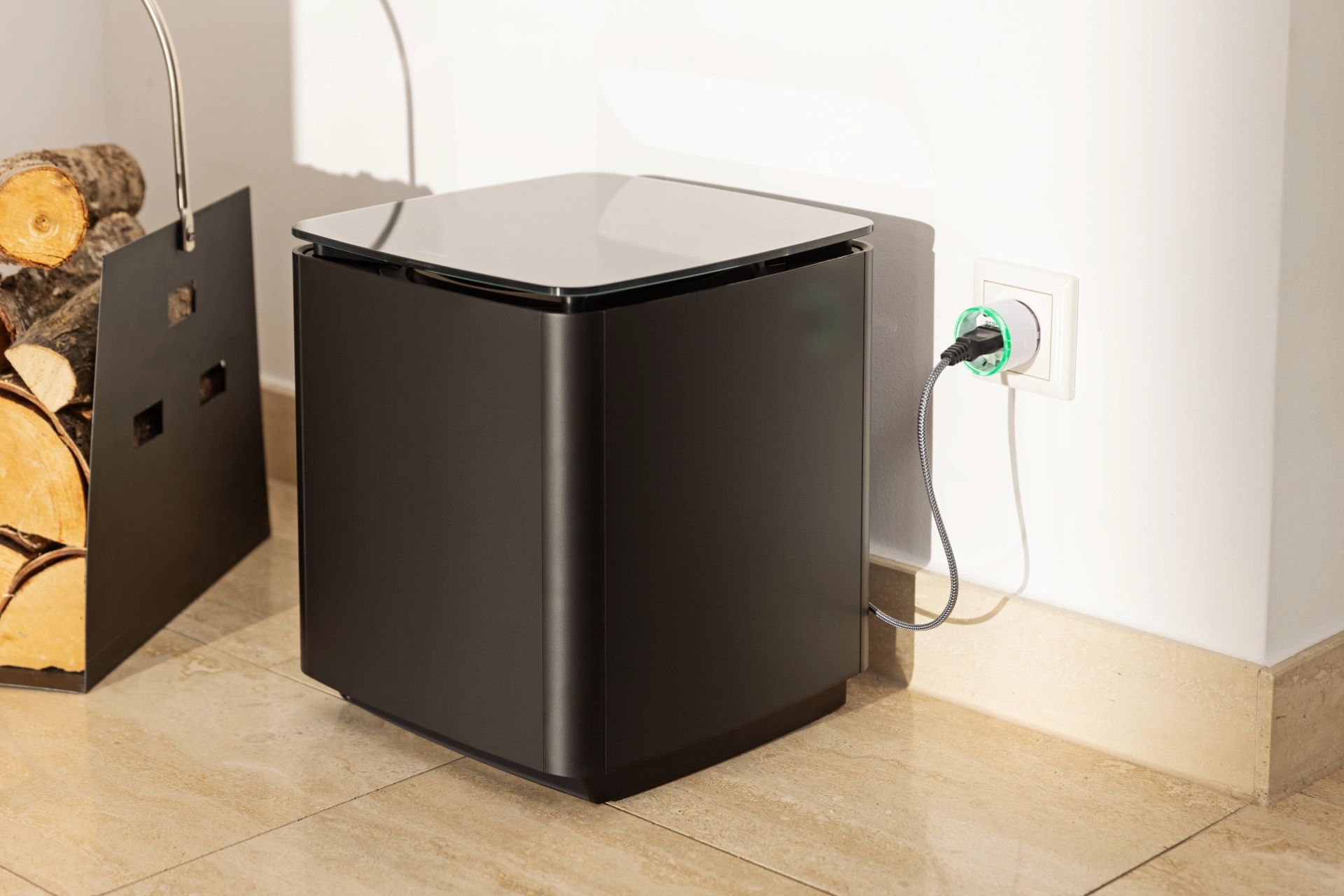 Odświeżacz powietrza podłączony do inteligentnego gniazdka WiFi EcoFlow Shelly